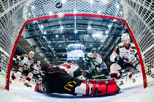 Färjestads Alexander Johansson gör 3-3 och Malmö