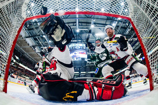 Färjestads Alexander Johansson gör 3-3 och Malmö
