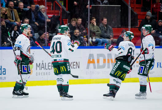 Frölundas Joel Mustonen gör 2-2 och jublar