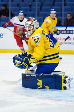 Sveriges målvakt Filip Gustavsson