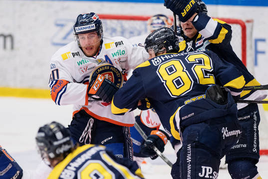s Kevin Stenlund i närkamp