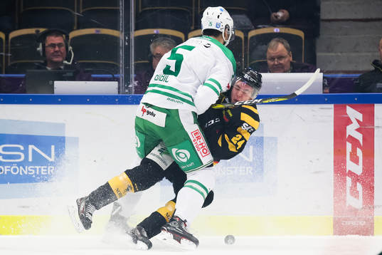Rögles Alen Bibic och Skellefteås Andreas Wingerli