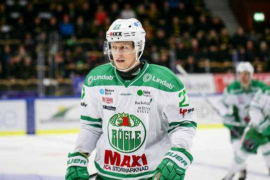 Rögles Jesper Williamsson jublar