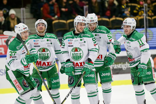Rögles Jesper Williamsson jublar