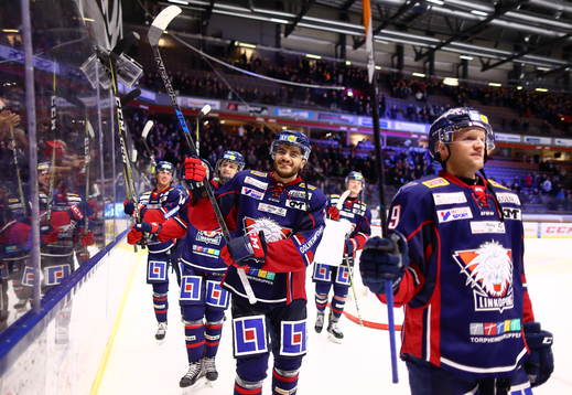 Linköpings spelare med Tony Mårtensson och Almen Bibic