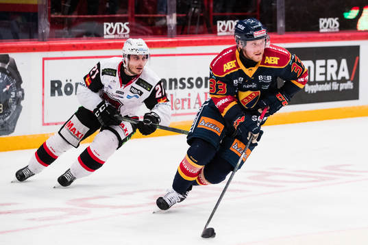 Malmö Redhawks Andy Miele jagar Djurgårdens Linus