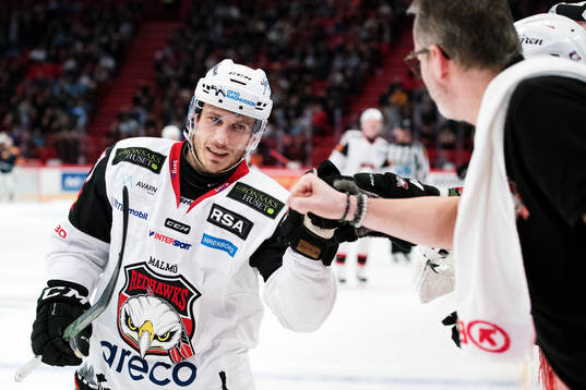 Malmö Redhawks Andy Miele jublar
