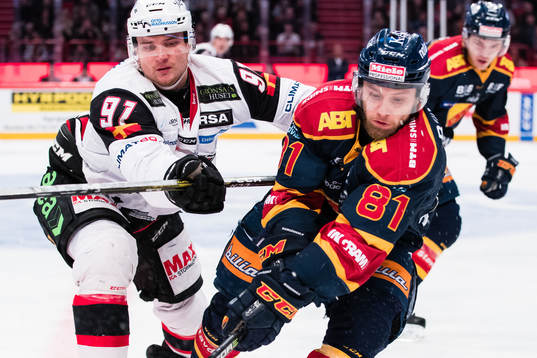 Malmö Redhawks Max Görtz och Djurgårdens Calle Ridderwall