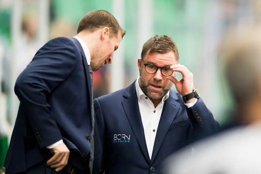 Rögles tränare Cam Abbott och assisterande tränare Roger