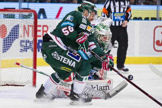 Frölundas Jonathan Sigalet och målvakt Johan Gustafsson