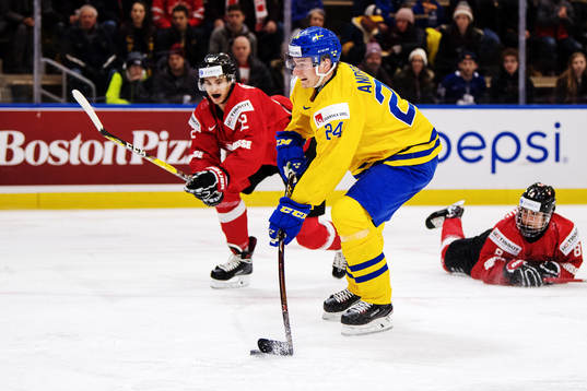 Sveriges Lias Andersson gör 2-1-målet