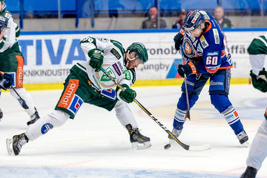 Färjestads Niklas Fogström och Växjös Erik Josefsson