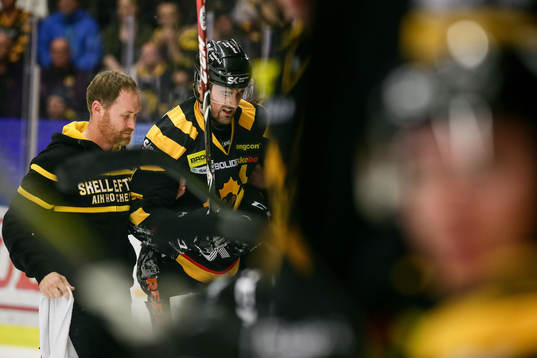 Skellefteås Bud Holloway fick ont