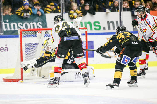 Luleås Johan Harju jublar