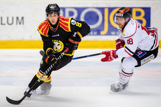Brynäs Aaron Palushaj och Örebros Joakim Andersson