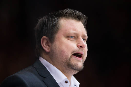 Moras tränare Mattias Karlin
