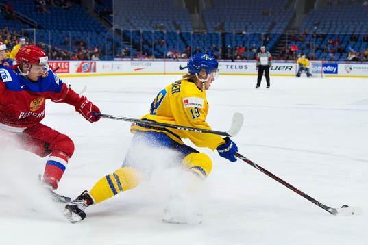 Rysslands Artyom Minulin och Sveriges Alexander Nylander
