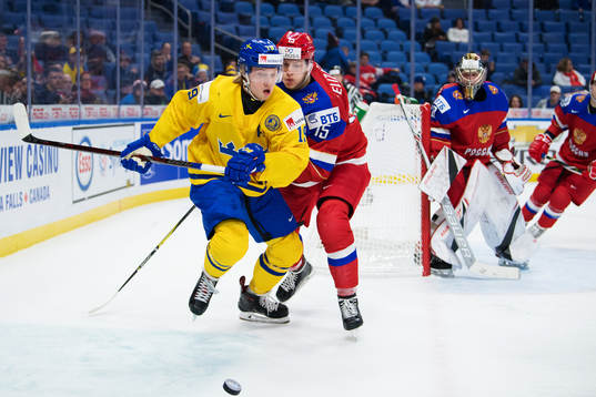 Sveriges Alexander Nylander och Rysslands Anatoli Yelizarov