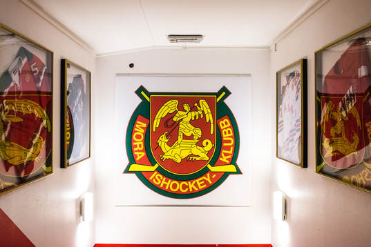 Moras logotyp före ishockeymatchen i SHL mellan Mora och