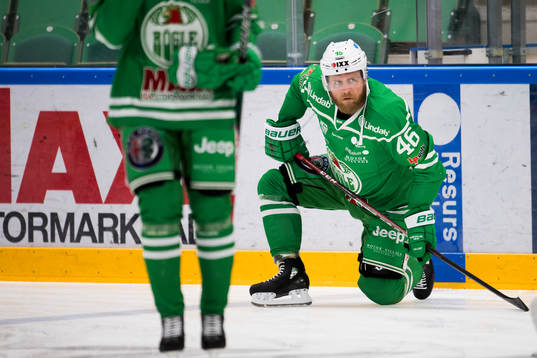 Rögles Janne Jalasvaara värmer upp