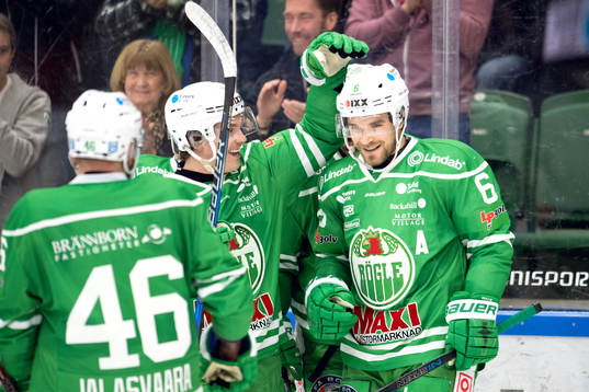 Rögles Craig Schira jublar