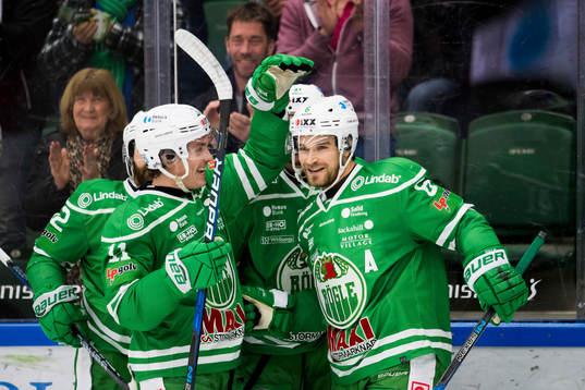 Rögles Daniel Widing och Craig Schira jublar
