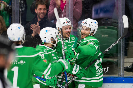 Rögles Daniel Widing och Craig Schira jublar