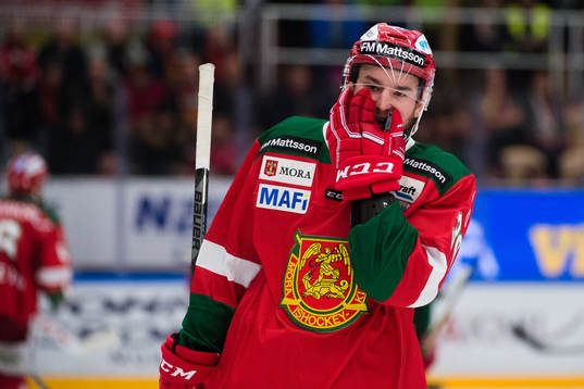 Moras Jason Akeson deppar