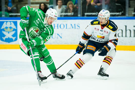 Rögles Lucas Elvenes och Djurgårdens Alexander Falk