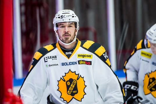 Skellefteås Jimmie Ericsson innan ishockeymatchen i SHL