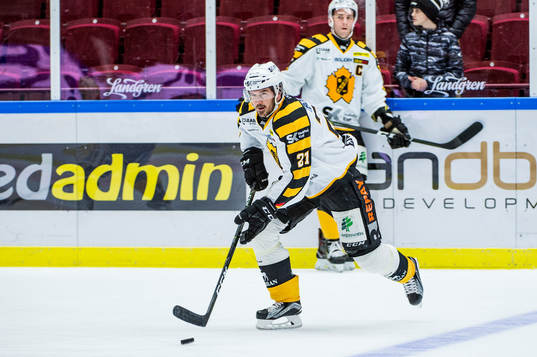 Skellefteås Jimmie Ericsson innan ishockeymatchen i SHL