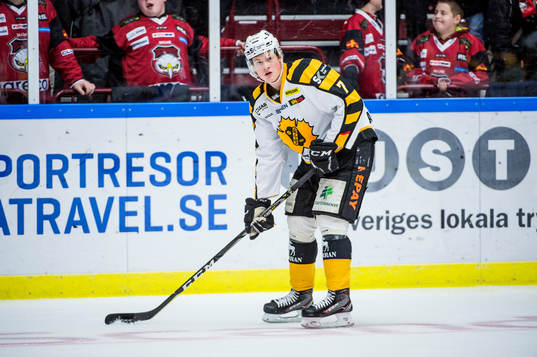 Skellefteås Linus Andersson innan ishockeymatchen i SHL