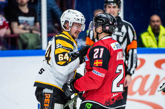Skellefteås Jonathan Pudas och Malmö Redhawks Andy Miele