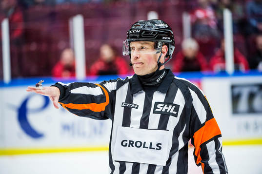 Domare Tobias Björk