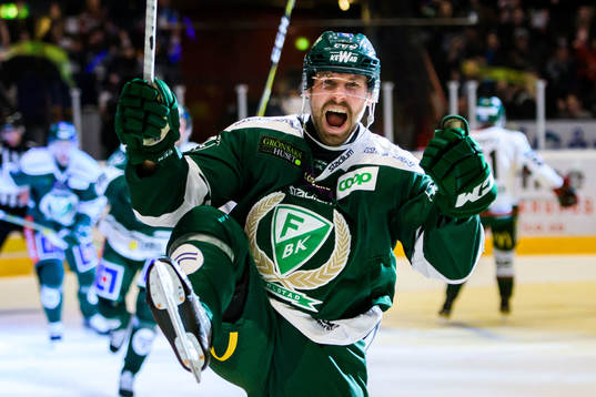Färjestads Dick Axelsson jublar