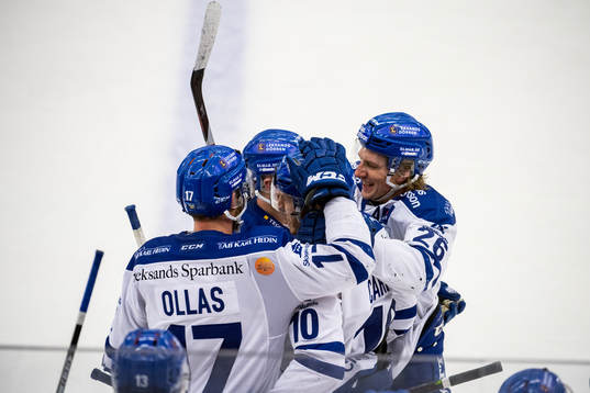 Leksands Matt Carey jublar