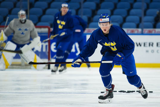 Alexander Nylander på Sveriges träning