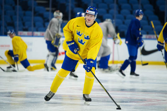 Isac Lundeström på Sveriges träning