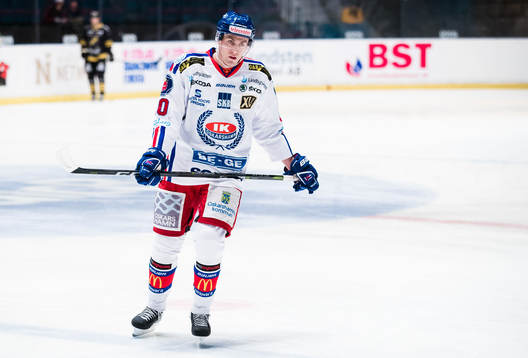 Oskarshamns Marcus Persson innan ishockeymatchen i