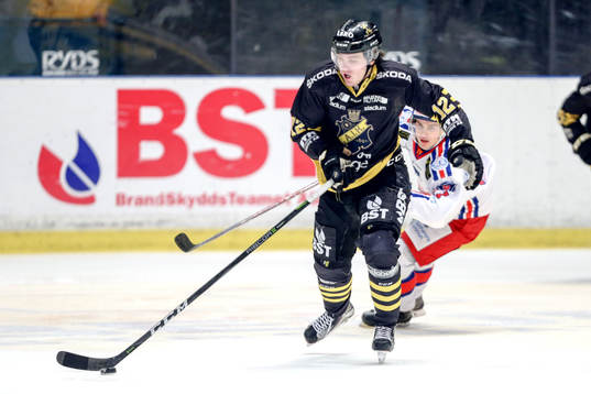 s Max Lindholm