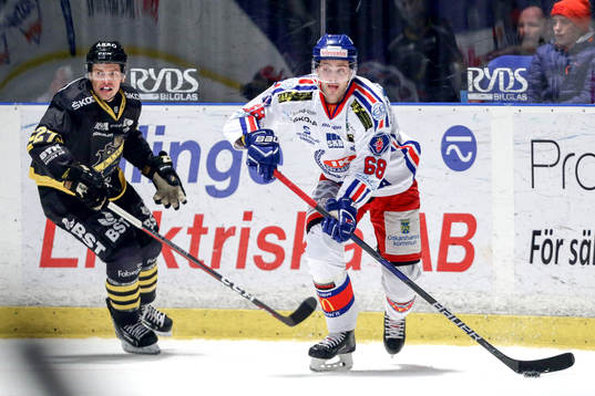 s Eric Castonguay och Oskarshamns Joakim Hagelin
