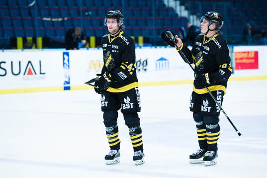 s Ludvig Claesson och Albin Johansson deppar