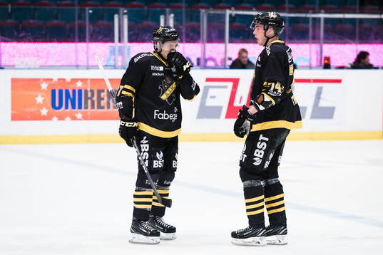s Eric Castonguay deppar med Joakim Thelin