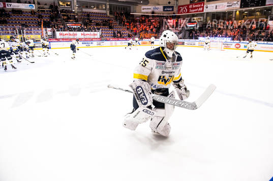 s målvakt Adam Åhman