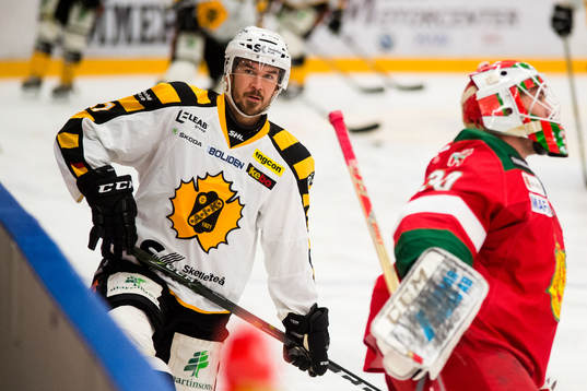 Skellefteås Jimmie Ericsson före ishockeymatchen i SHL