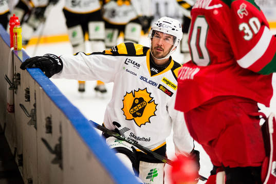 Skellefteås Jimmie Ericsson före ishockeymatchen i SHL