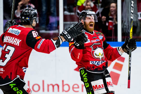 Malmö Redhawks Jens Olsson jublar