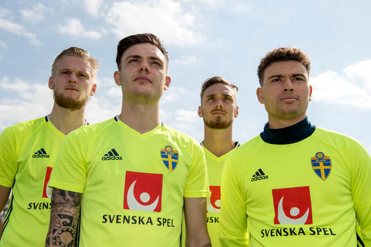 Sveriges och Norrköpings Kalle Holmberg, David Moberg