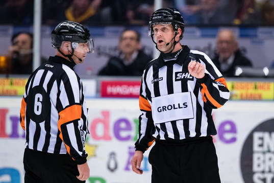 DomareSören Persson (v) och Mikael Nord (h)