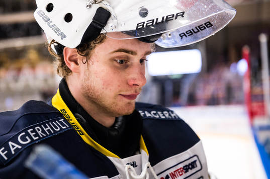 s målvakt Adam Åhman